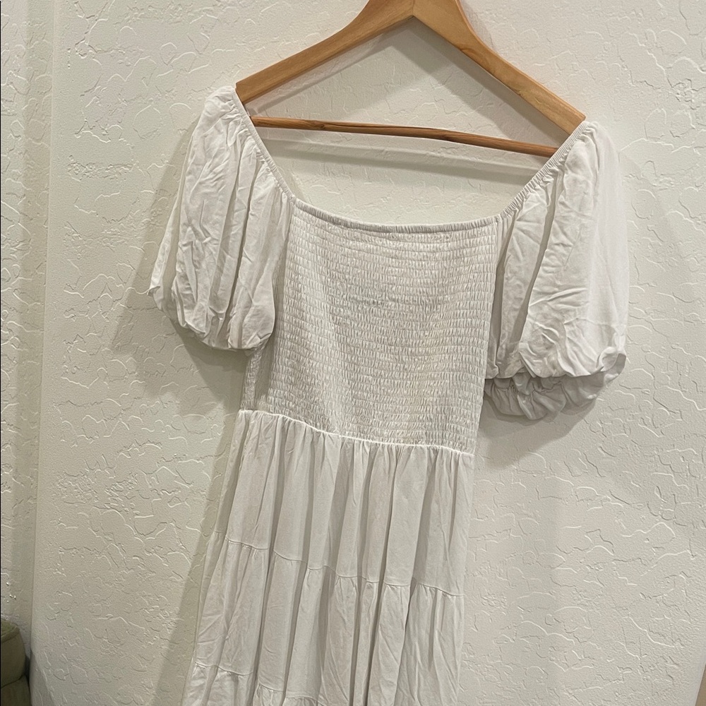 Elegant White Puff Sleeve Top